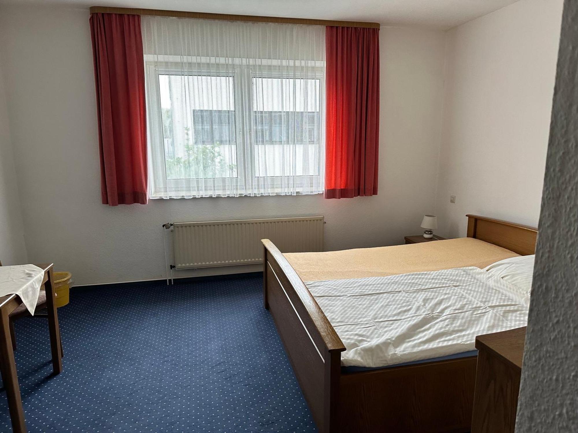 Haus Pegasus Hotell Garbsen Rom bilde